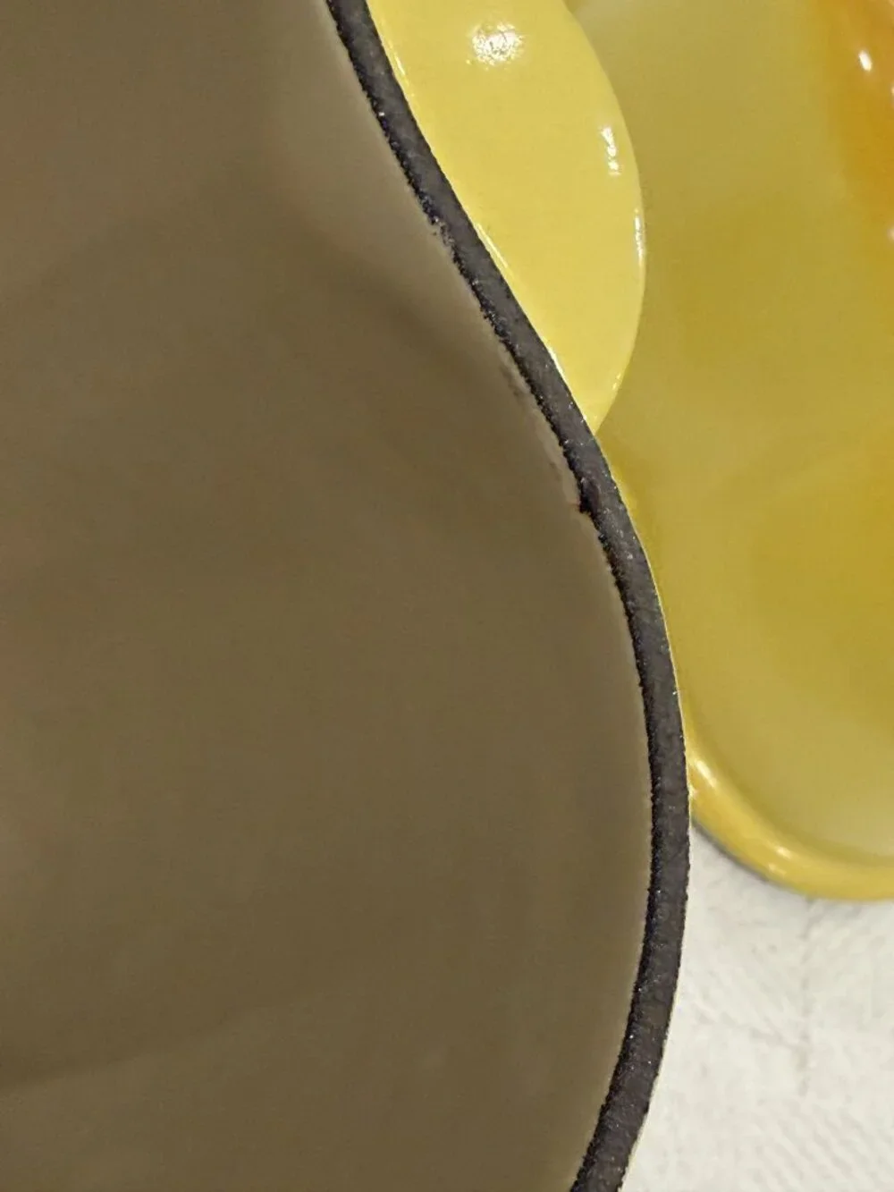 Le Creuset Yellow Bell Pepper Cocotte – Enameled Cast Iron Covered Casserole